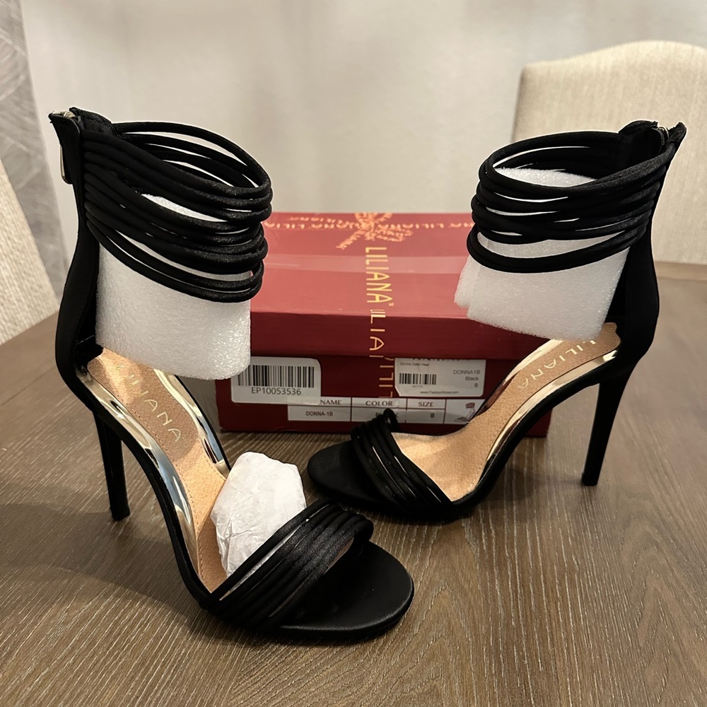 Liliana “Donna” Women’s Black High Heels Size 8